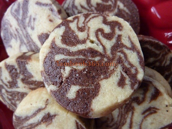 Cách làm bánh cookie chocolate vân thủy ngộ nghĩnh