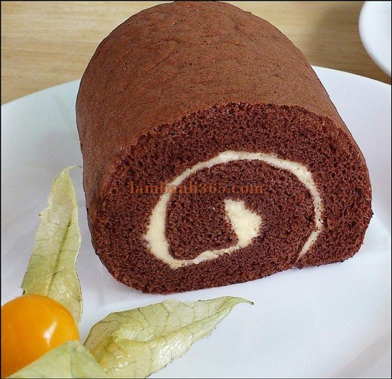 Cách làm bánh cuộn chocolate Thụy Sĩ