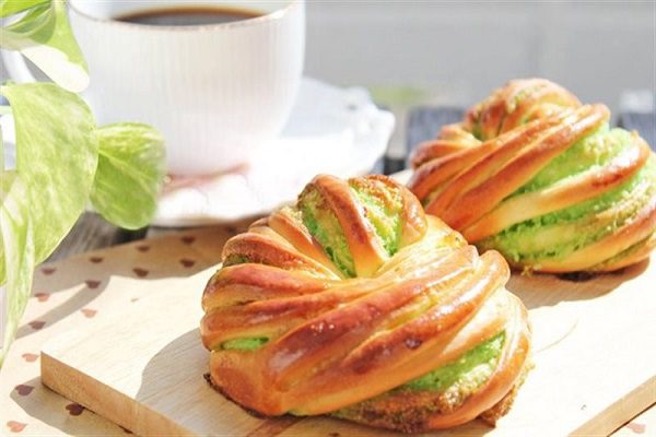 bánh mì nhân ngọt sữa dừa