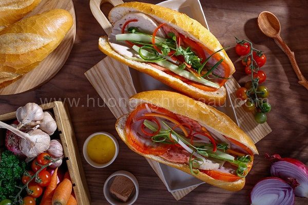 bánh mì pate thập cẩm