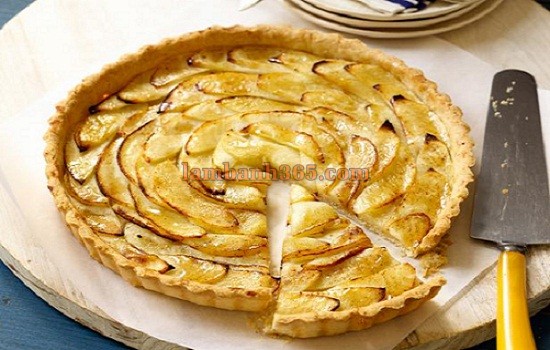 Biến tấu cách làm bánh tart táo hạnh nhân cực dễ