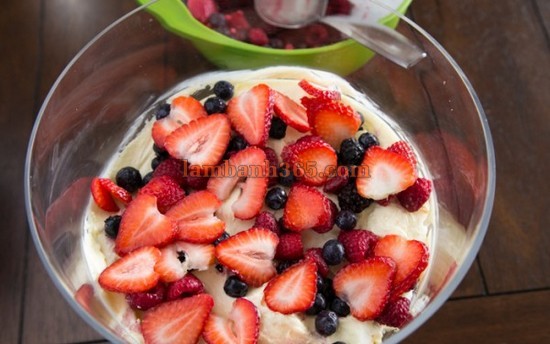 Bánh Trifle và công thức “thiên thần”