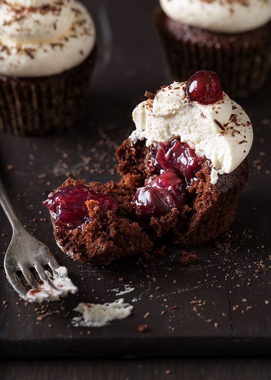 Black forest phiên bản cupcake