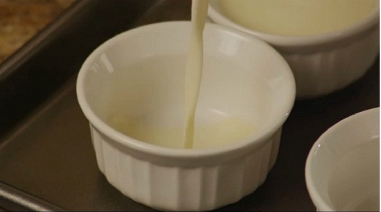 Cách làm Panna Cotta trắng mịn hấp dẫn