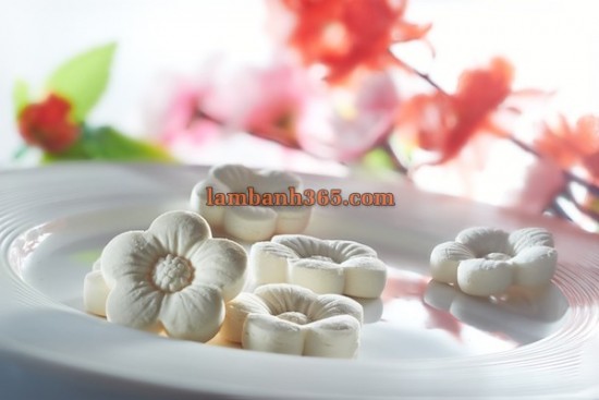 Cách làm bánh Kuih Bangkit của Malaysia cực dễ