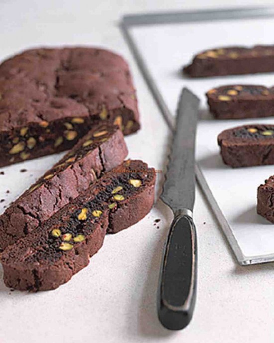 Cách làm bánh biscotti chocolate hạt dẻ cười ngon tuyệt cú mèo