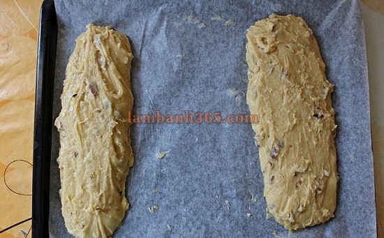 Cách làm bánh biscotti hạnh nhân giòn tan