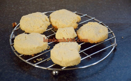 Cách làm bánh biscuits cà ri cực ngon