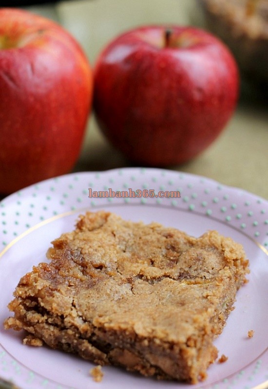 Cách làm bánh Blondies táo bơ lạc lạ miệng