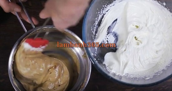 Cách làm bánh chocolate mousse thơm ngậy