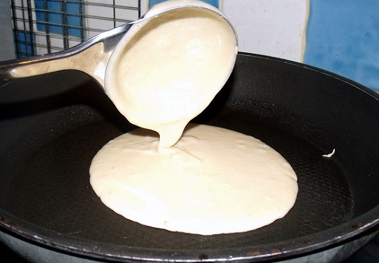 Cách làm crepe sầu riêng kem tươi