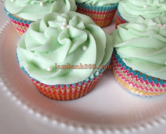 Cách làm bánh cupcake bằng nồi cơm điện