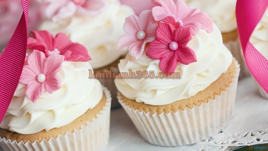 Cách làm bánh cupcake bằng nồi cơm điện