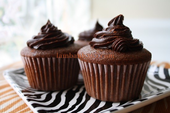 Cách làm bánh cupcake sôcôla thơm lừng