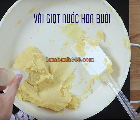 Cách làm bánh đậu xanh bằng nồi cơm điện