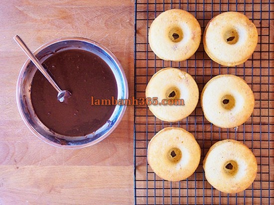 Cách làm bánh donut chuối đơn giản mà tuyệt ngon