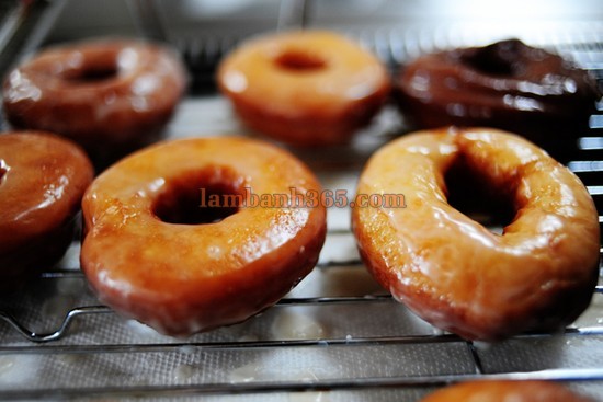 Cách làm bánh Doughnut đơn giản