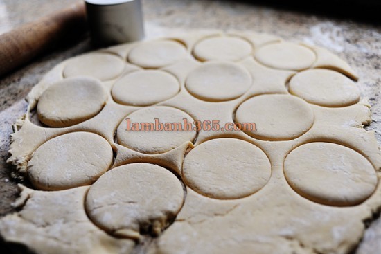 Cách làm bánh Doughnut đơn giản