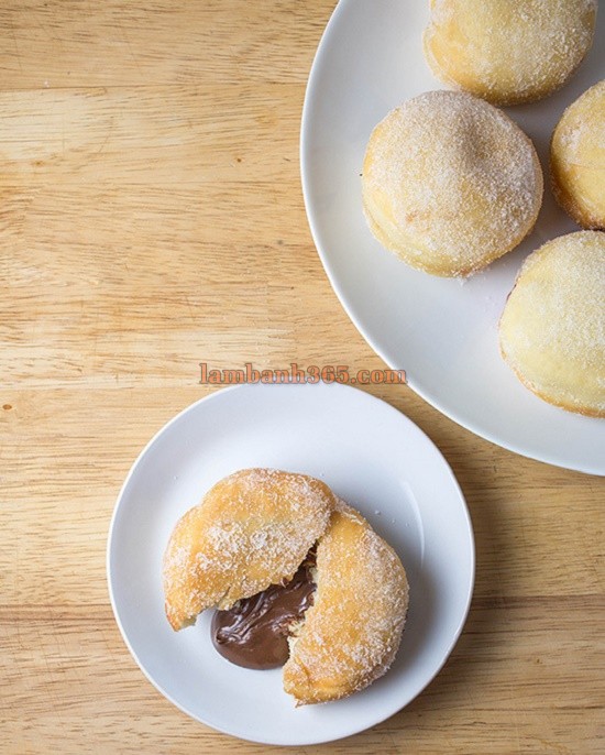 Cách làm bánh Doughnuts nhân Nutella hấp dẫn