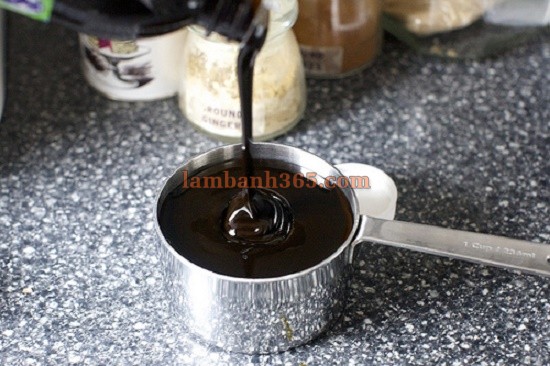 Cách làm bánh gingerbread nâu đậm đà