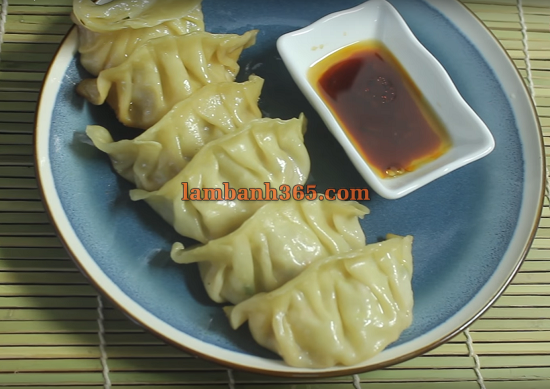 Cách làm bánh há cảo Gyoza Nhật Bản