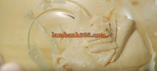 Cách làm bánh Macaron Shin bút chì