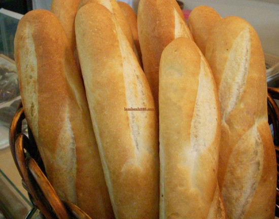 Cách làm bánh mì baguette ngon như mua tại Big C