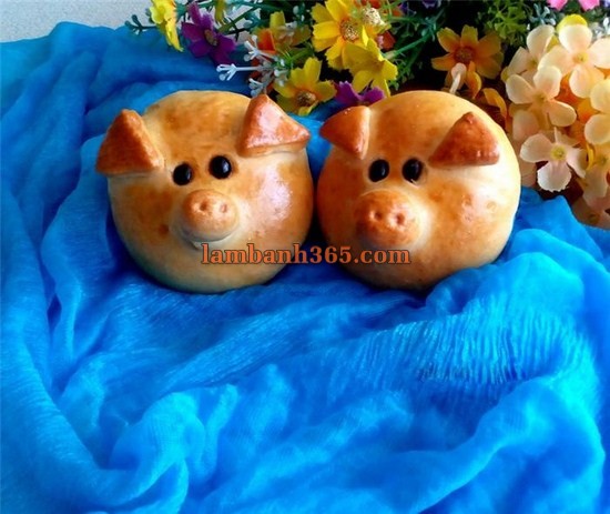 Cách làm bánh mì nhân chay hình heo con ngộ nghĩnh