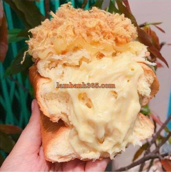 Cách làm bánh mì nhân phô mai siêu hot