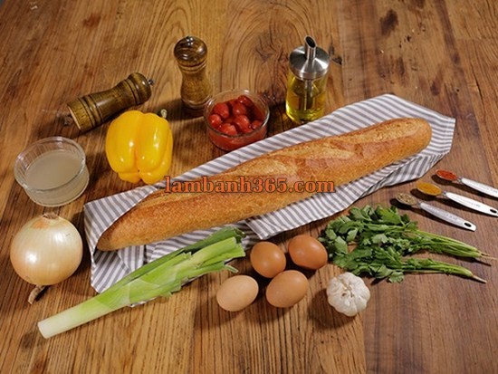 Cách làm bánh mì sốt cà chua cho bữa sáng dinh dưỡng