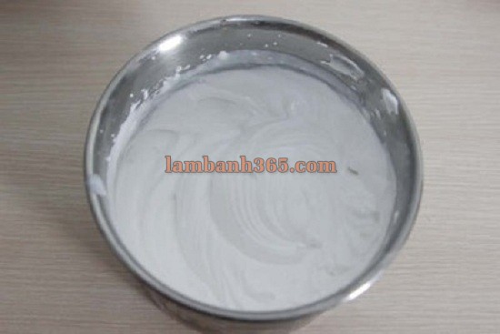 Cách làm bánh mousse cầu vồng cực dễ tại nhà