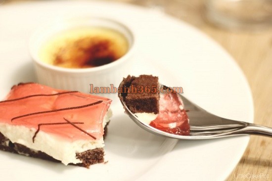 Cách làm bánh Mousse vải hoa hồng dễ thương