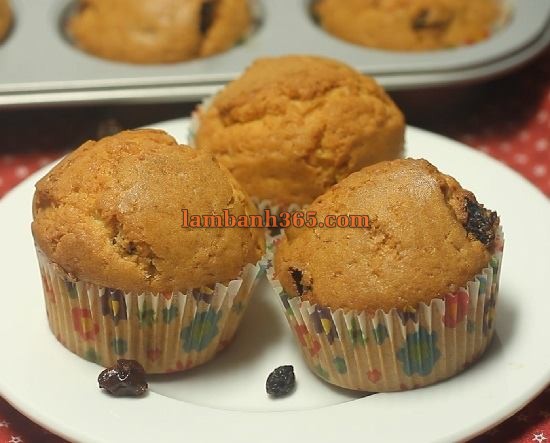 Cách làm bánh muffin nho khô