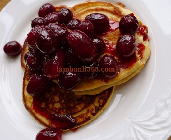 Cách làm bánh pancake nho đơn giản