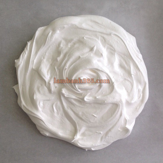 Cách làm bánh Pavlova mềm như mây