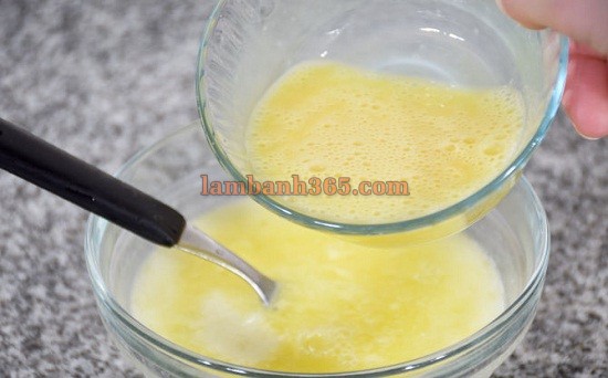 Cách làm bánh pudding chanh siêu nhanh bằng lò vi sóng