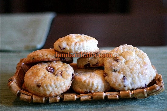 Cách làm bánh Scones kem bơ mơ màng