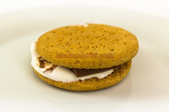 Cách làm bánh S’more không cần lò nướng