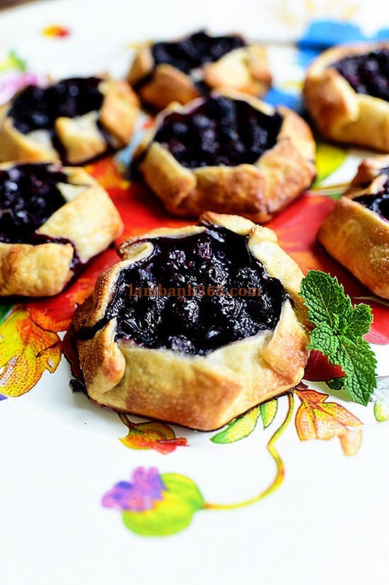 Cách làm bánh việt quất galette