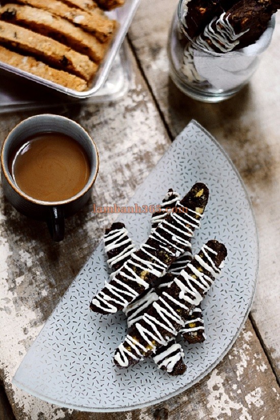 Cách làm Bánh chocolate biscotti ngon tuyệt cú mèo