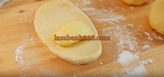 Cách làm Cream Bun bằng chảo chống dính