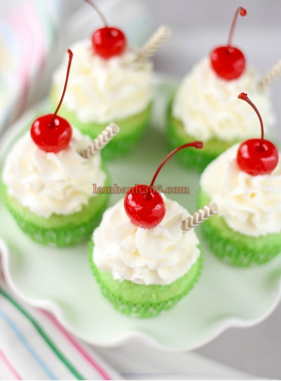 Cách làm cupcake bạc hà tươi mát