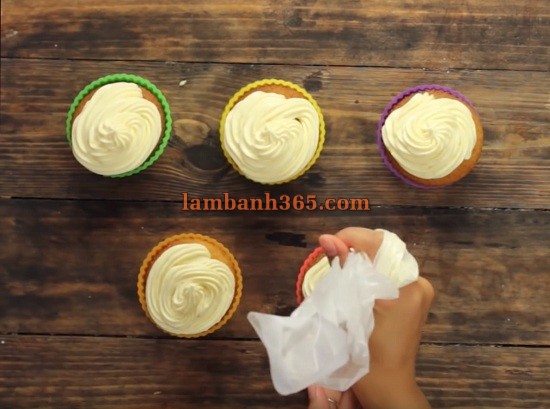 Cách làm cupcake cam tươi mát