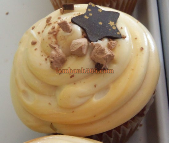 Cách làm cupcakes chuối toffees