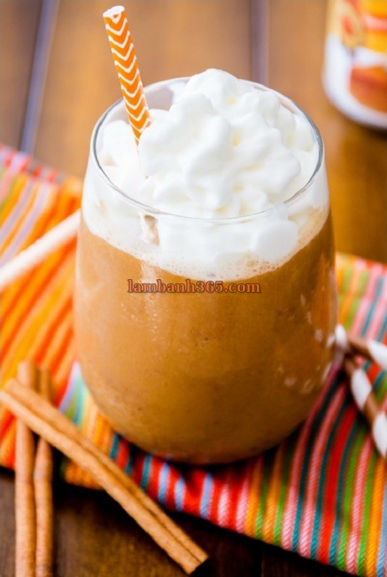 Cách làm Frappuccino bí ngô lạ miệng