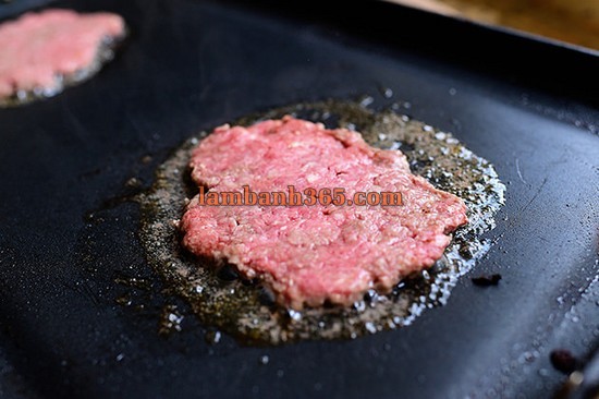 Cách làm hamburger kiểu Mỹ