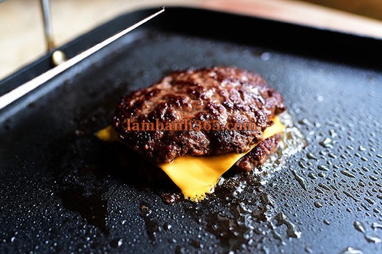 Cách làm hamburger kiểu Mỹ