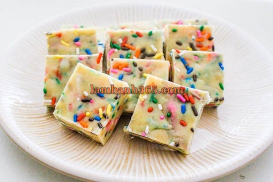 Cách làm kẹo fudge socola trắng dễ thương