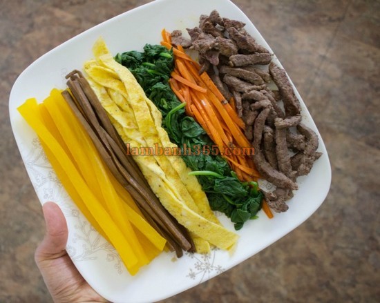 Cách làm kimbap Hàn Quốc ngon tại nhà