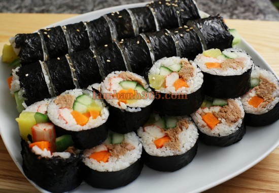 Cách làm kimbap Hàn Quốc ngon tại nhà